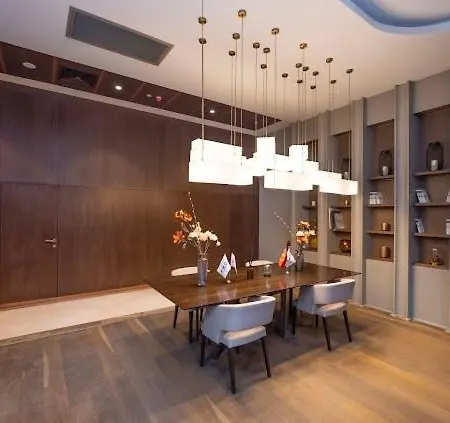 G Tower Modern Near Shopping Center Apartment