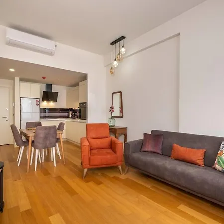 G Tower Modern Near Shopping Center Apartment *