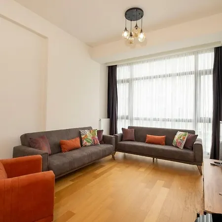 G Tower Modern Near Shopping Center Apartment